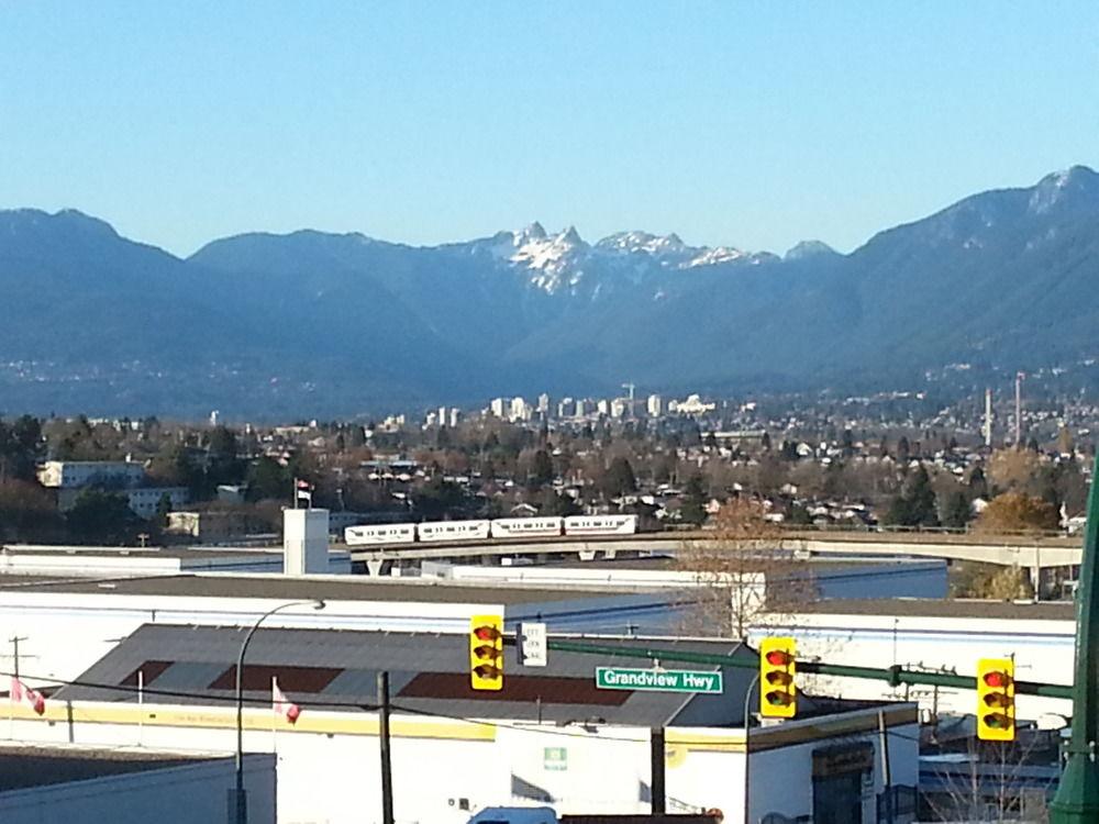 Coast Metro Vancouver Hotel Burnaby Dış mekan fotoğraf
