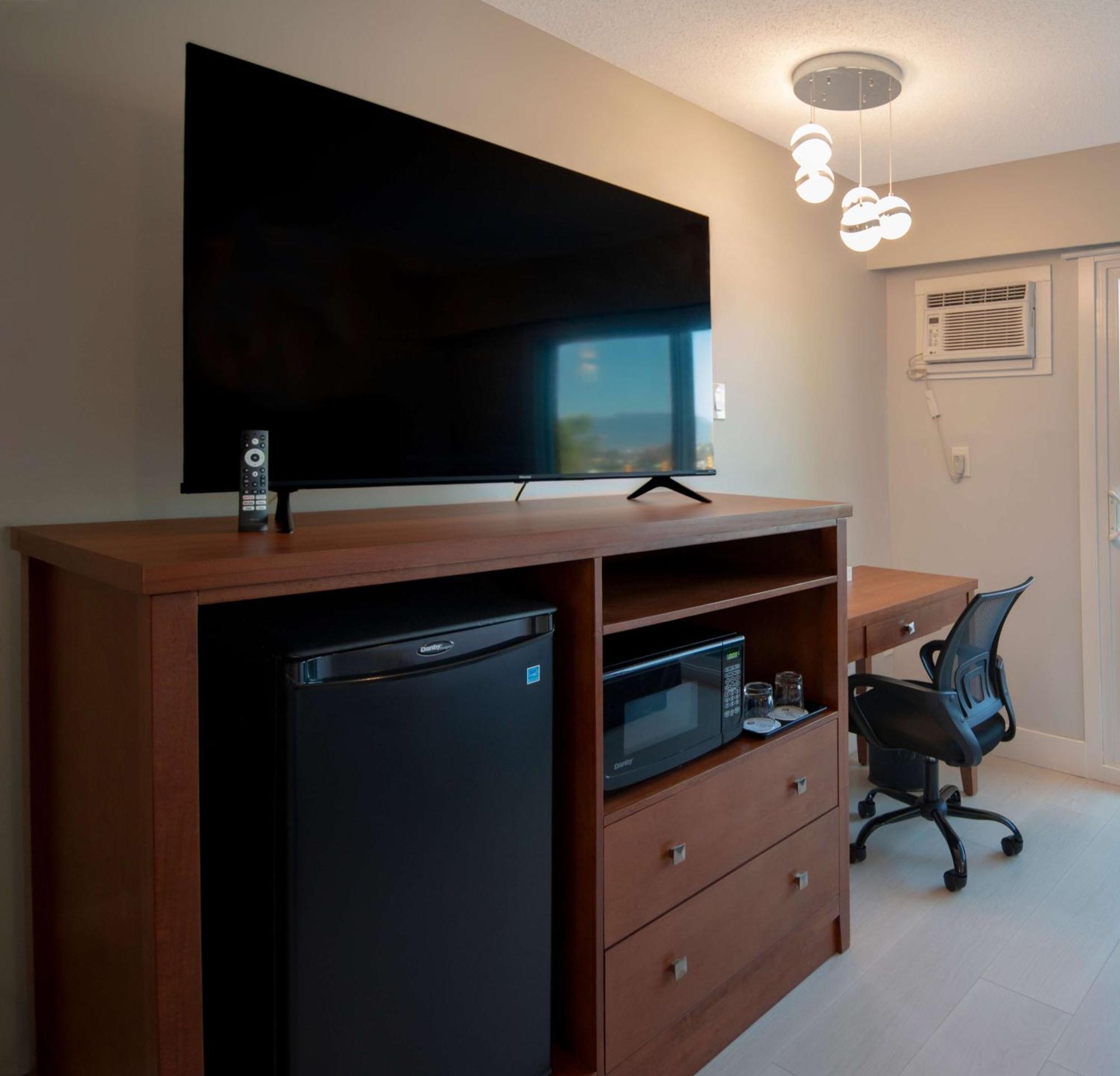 Coast Metro Vancouver Hotel Burnaby Dış mekan fotoğraf