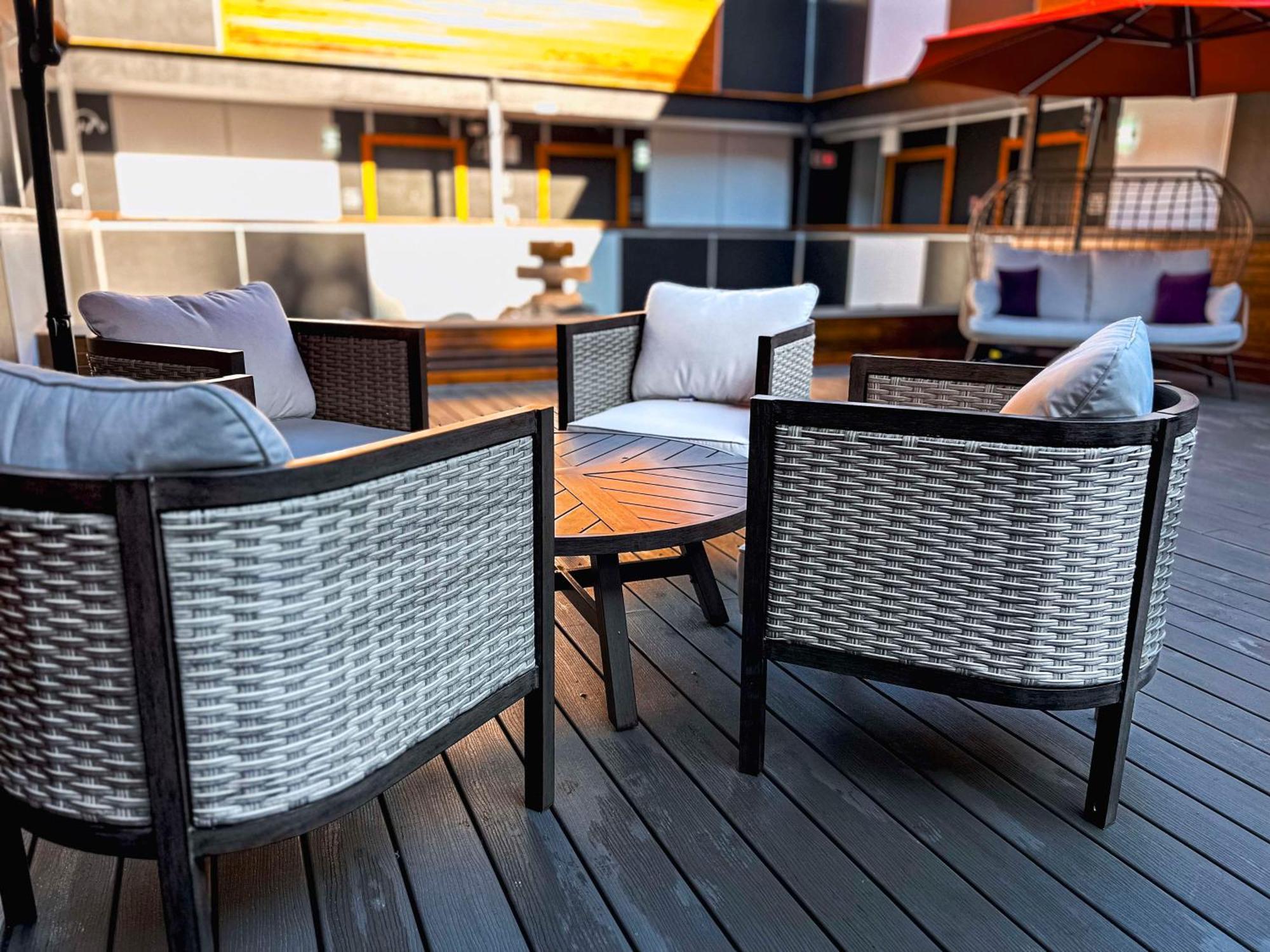Coast Metro Vancouver Hotel Burnaby Dış mekan fotoğraf