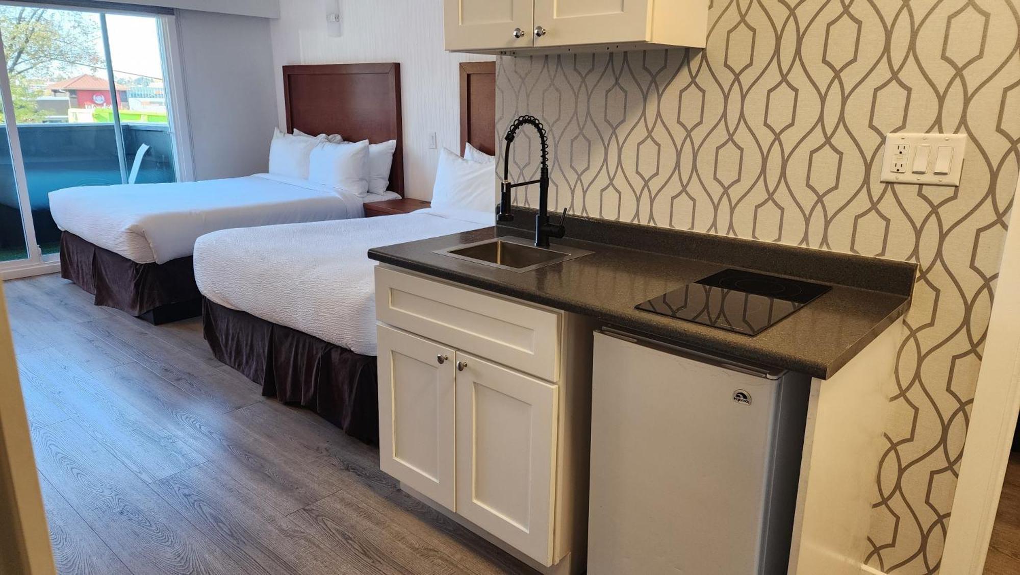 Coast Metro Vancouver Hotel Burnaby Dış mekan fotoğraf