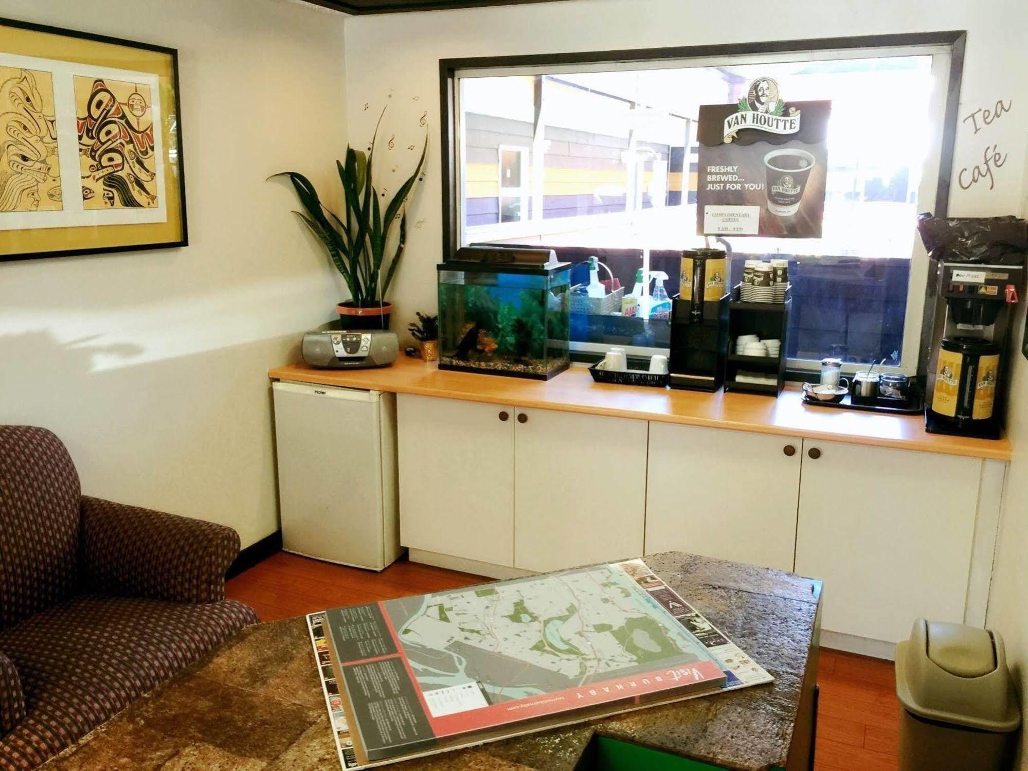 Coast Metro Vancouver Hotel Burnaby Dış mekan fotoğraf